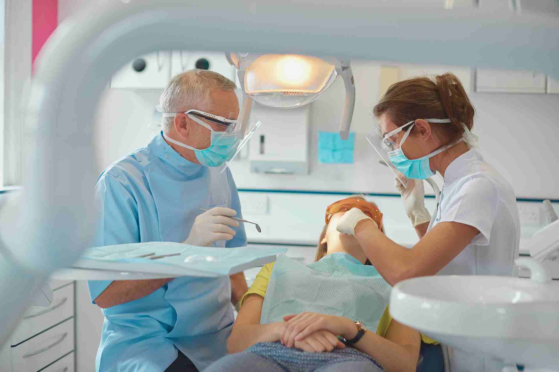 Dentist in Los Angeles, CA